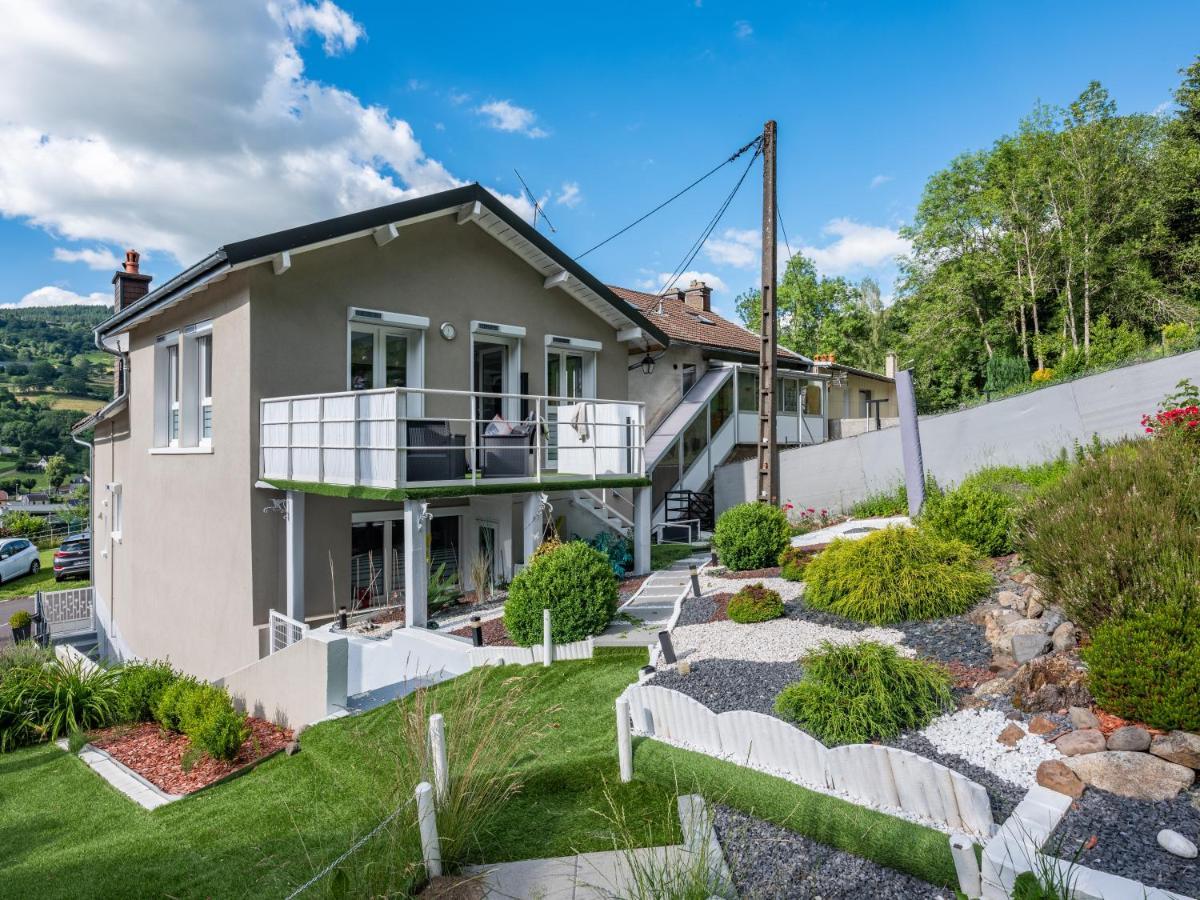 Villa Stunning 5-Bed House in La Bourboule Exterior foto