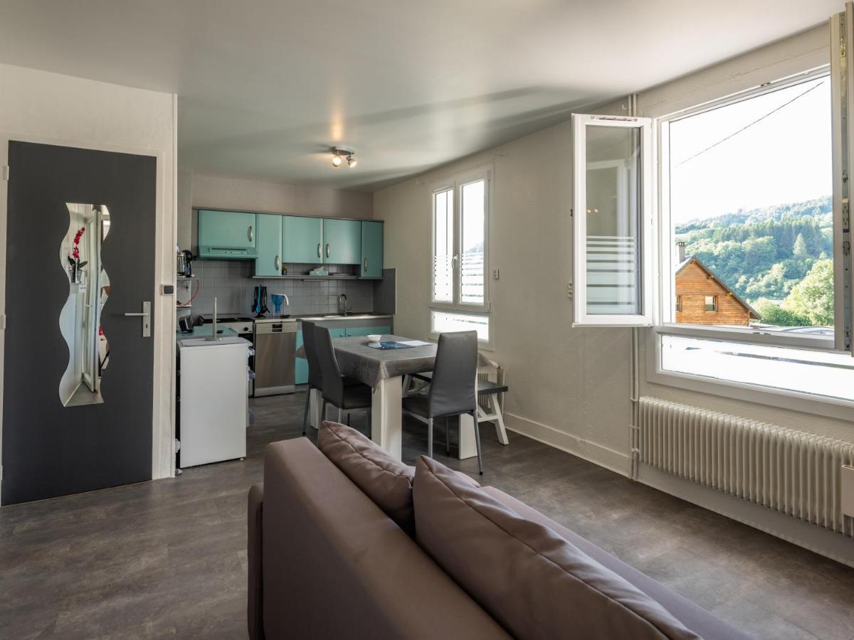 Villa Stunning 5-Bed House in La Bourboule Exterior foto