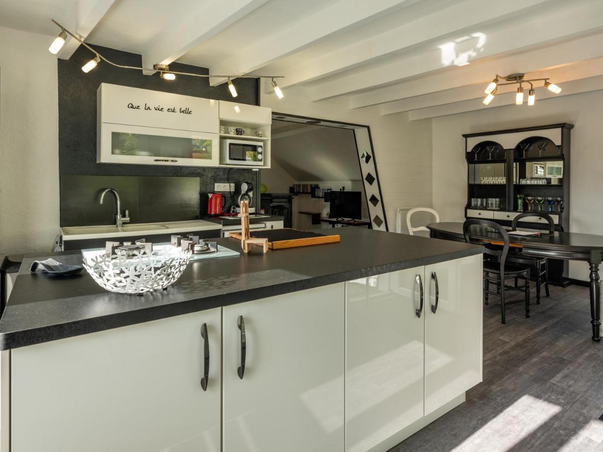 Villa Stunning 5-Bed House in La Bourboule Exterior foto